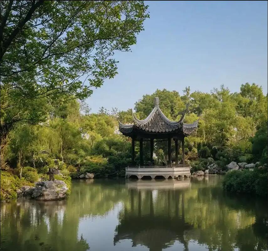 安阳龙安梦曼餐饮有限公司